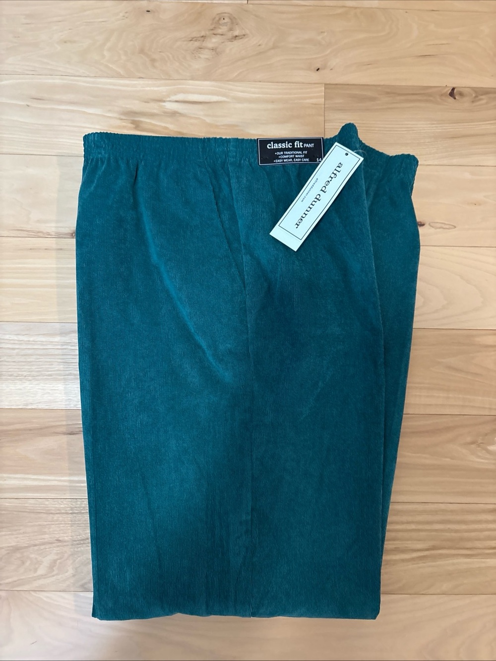 NWT Alfred Dunner Classic Fit Women’s Emerald Corduroy Pants - Sz 14